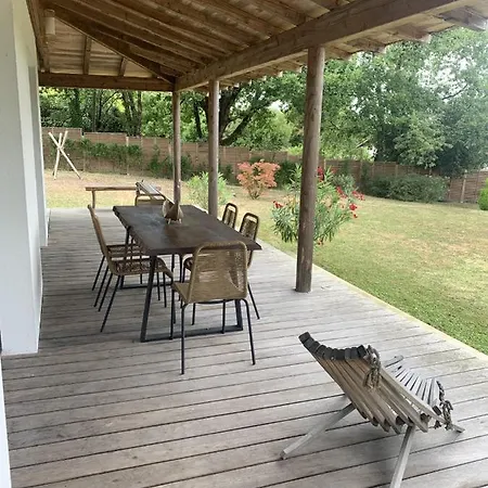 Noumade I De Prestige A Bordeaux *